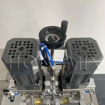 80W अर्ध स्वचालित स्प्रे बोतल कैपिंग मशीन 220V / 50Hz वोल्टेज