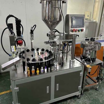 रोटरी क्वांटिटेटिव क्रीम भरने की मशीन 220V लिप ग्लॉस कंसीलर के लिए